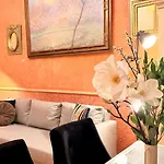 Refined Living, Iconic Address - Calea Victoriei Apartment Bukarest