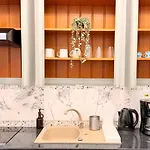 Refined Living, Iconic Address - Calea Victoriei