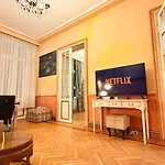 公寓 Refined Living, Iconic Address - Calea Victoriei 布加勒斯特