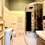Refined Living, Iconic Address - Calea Victoriei