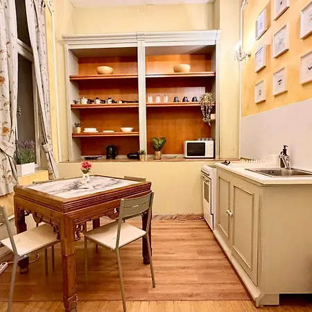 Refined Living, Iconic Address - Calea Victoriei * Bukarest