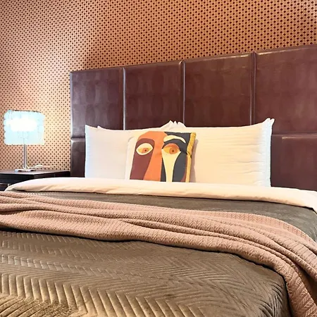 Refined Living, Iconic Address - Calea Victoriei Apartman