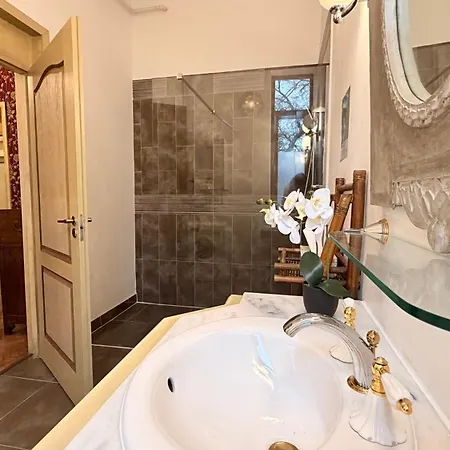 Refined Living, Iconic Address - Calea Victoriei