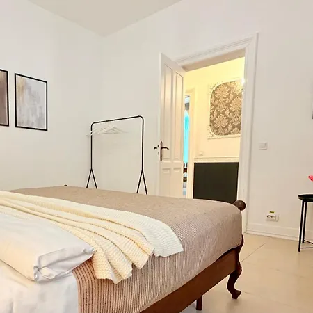 Apartman Refined Living, Iconic Address - Calea Victoriei