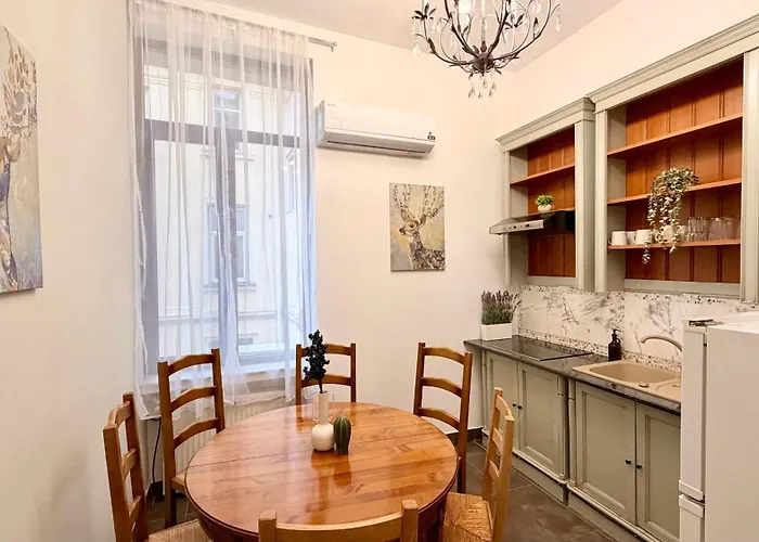 Refined Living, Iconic Address - Calea Victoriei شقة