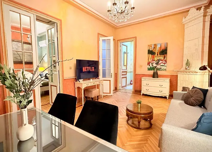 Refined Living, Iconic Address - Calea Victoriei 아파트 *