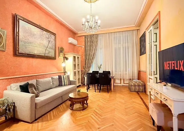 Refined Living, Iconic Address - Calea Victoriei 아파트 *