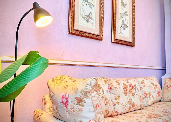 Refined Living, Iconic Address - Calea Victoriei Bukarest