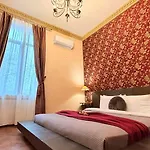 Refined Living, Iconic Address - Calea Victoriei Bucureşti