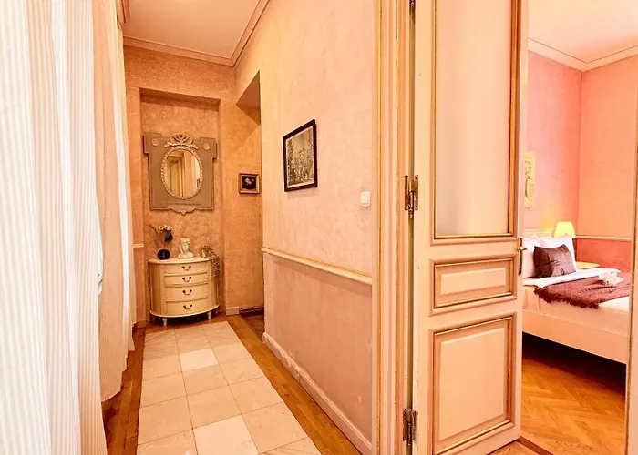 Apartmán Refined Living, Iconic Address - Calea Victoriei *